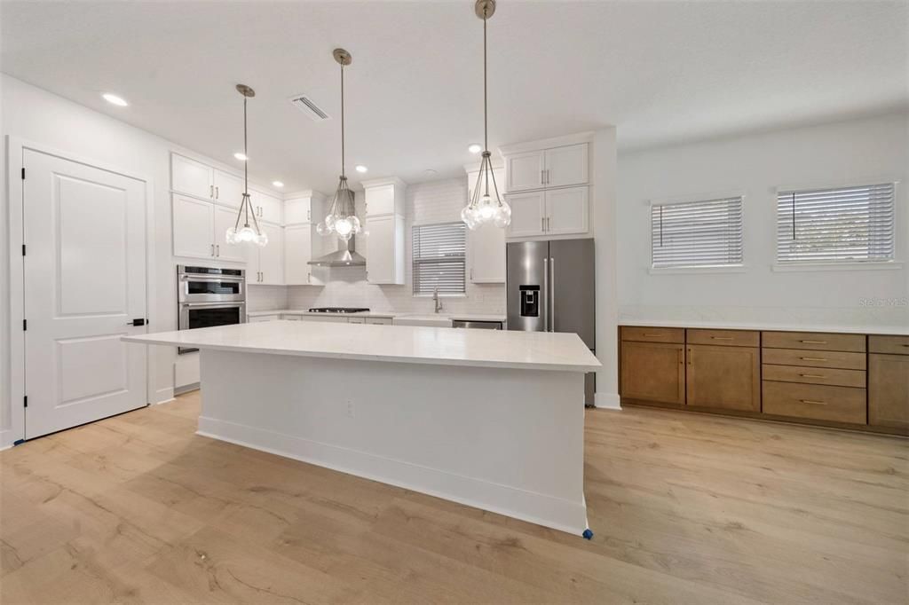 For Sale: $1,599,990 (5 beds, 4 baths, 3463 Square Feet)