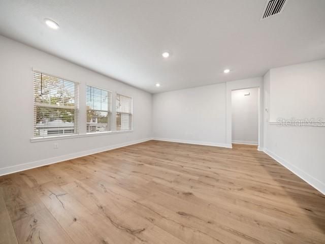 For Sale: $1,599,990 (5 beds, 4 baths, 3463 Square Feet)