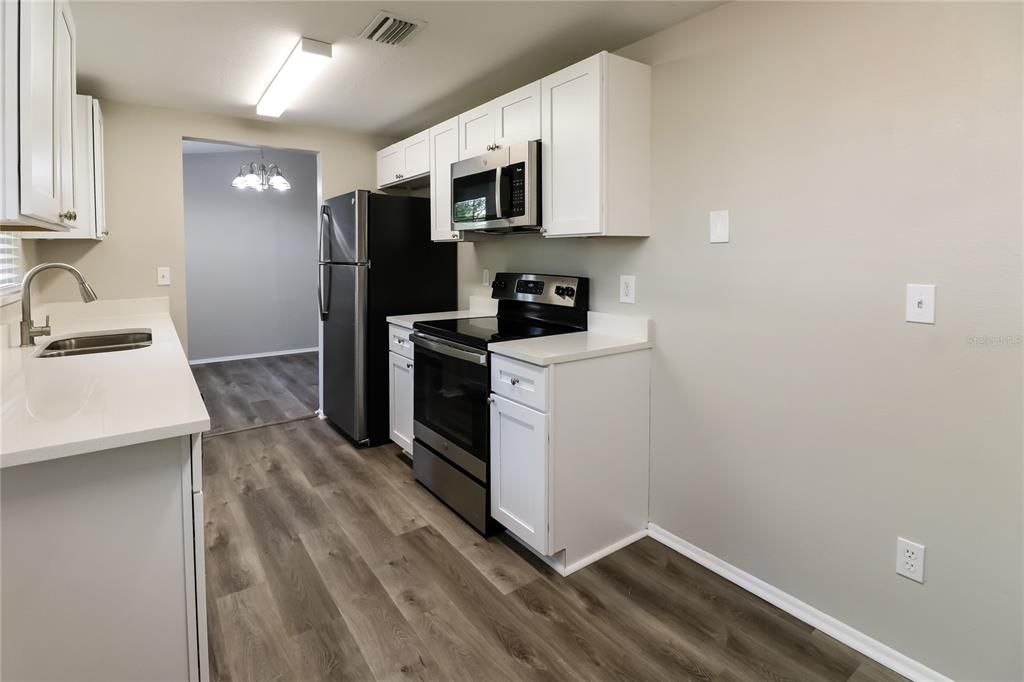 For Rent: $1,945 (2 beds, 2 baths, 1289 Square Feet)