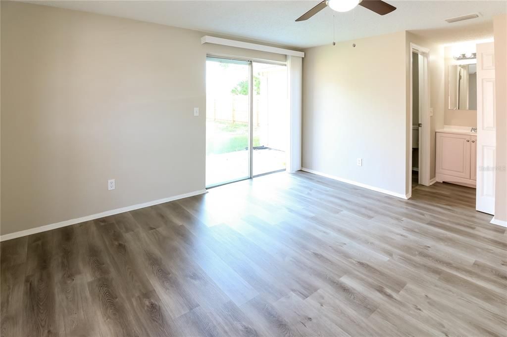 For Rent: $1,945 (2 beds, 2 baths, 1289 Square Feet)