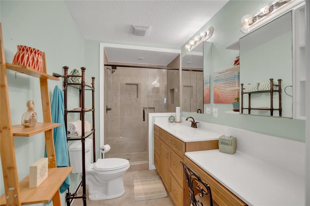 En Venta: $495,000 (2 camas, 2 baños, 1053 Pies cuadrados)