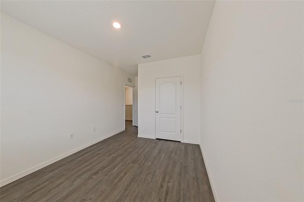 出租: $2,045 (4 贝兹, 2 浴室, 2007 平方英尺)