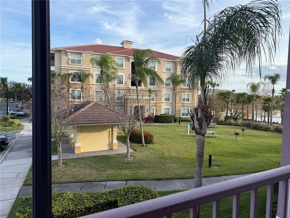 En Venta: $654,900 (3 camas, 2 baños, 2097 Pies cuadrados)