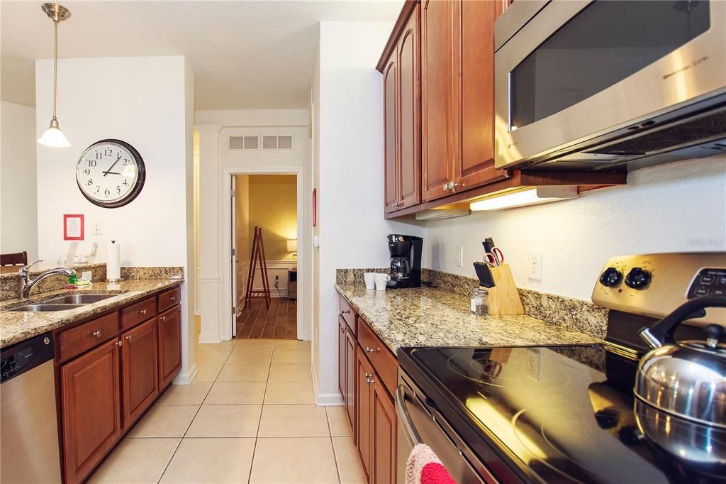 En Venta: $654,900 (3 camas, 2 baños, 2097 Pies cuadrados)