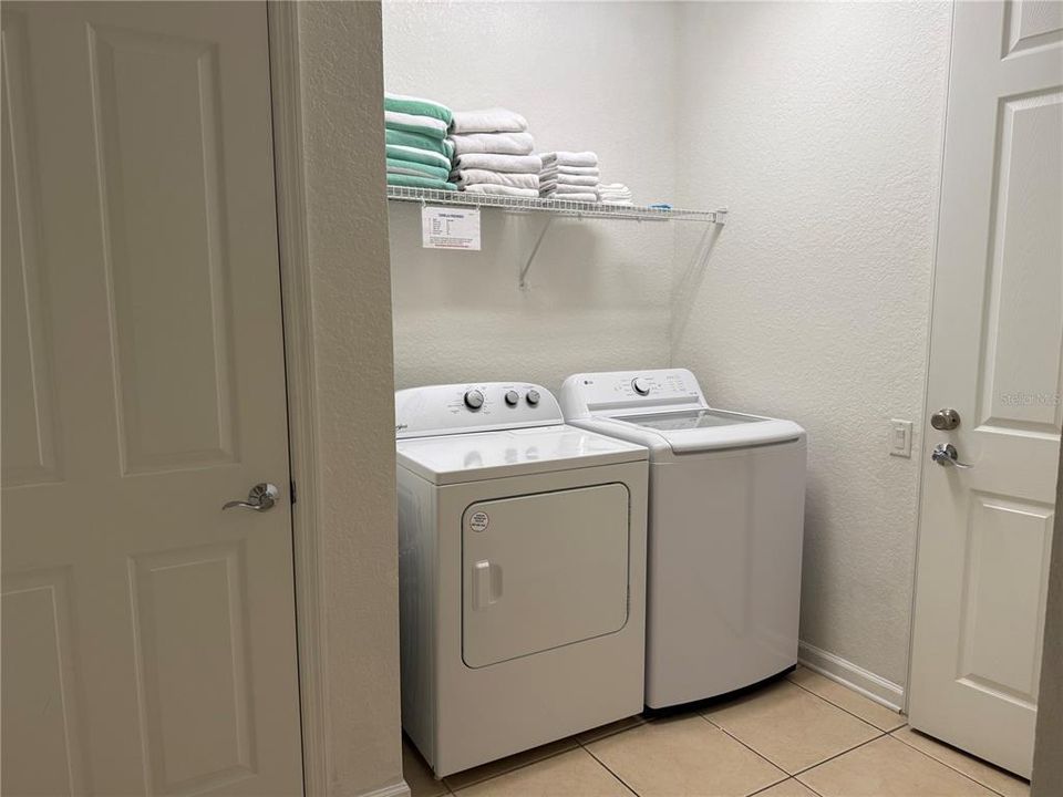 En Venta: $654,900 (3 camas, 2 baños, 2097 Pies cuadrados)