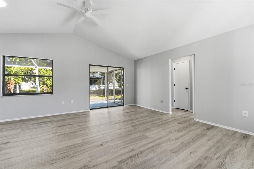 待售: $355,500 (2 贝兹, 2 浴室, 954 平方英尺)