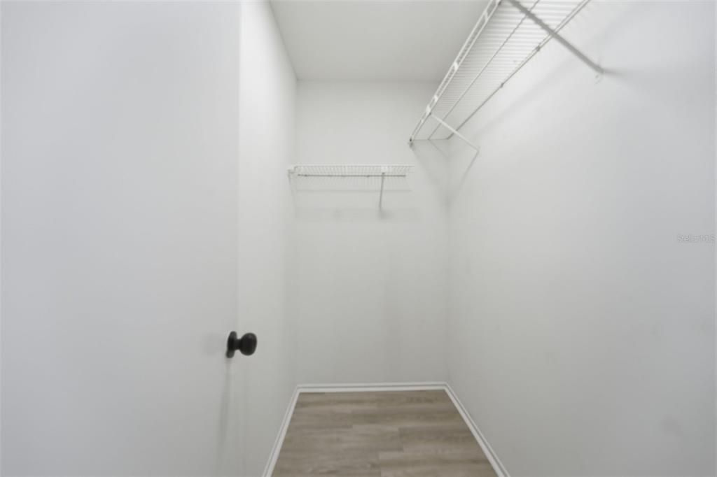 待售: $355,500 (2 贝兹, 2 浴室, 954 平方英尺)