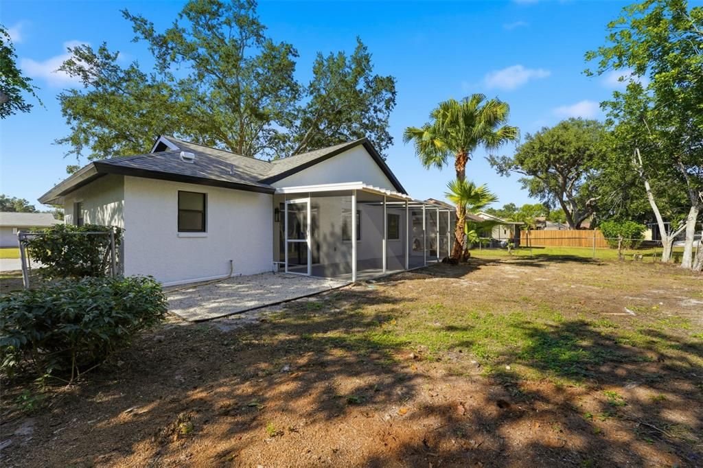 待售: $355,500 (2 贝兹, 2 浴室, 954 平方英尺)