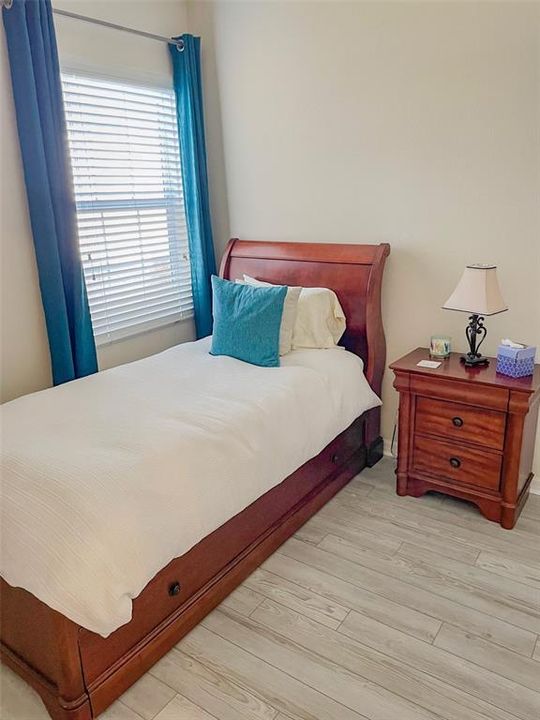 En Renta: $1,999 (3 camas, 2 baños, 1420 Pies cuadrados)