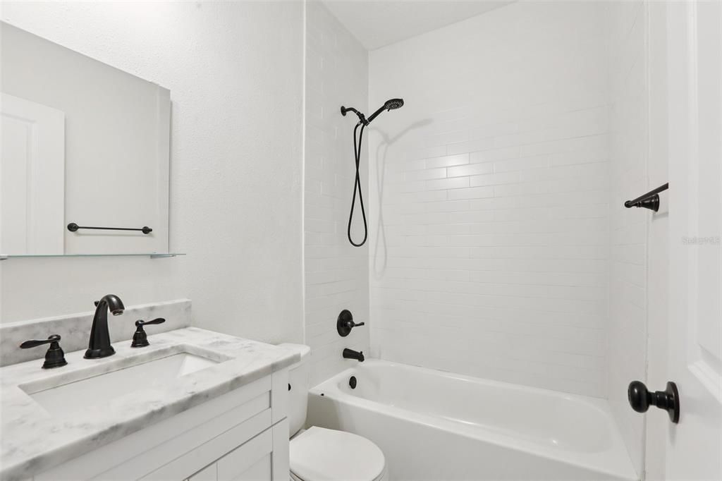 For Rent: $2,600 (3 beds, 2 baths, 1568 Square Feet)