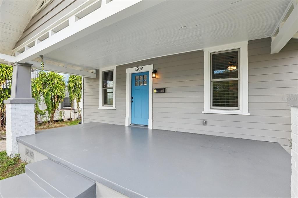 For Rent: $2,600 (3 beds, 2 baths, 1568 Square Feet)