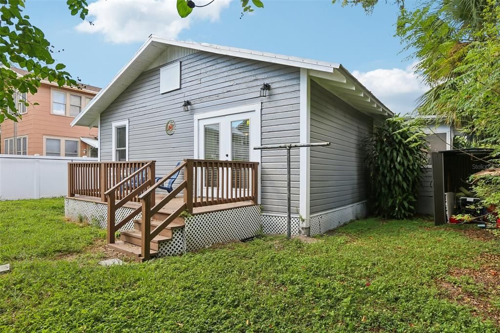 For Rent: $2,600 (3 beds, 2 baths, 1568 Square Feet)