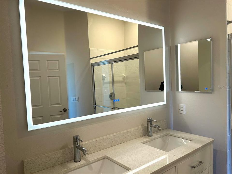 For Sale: $289,000 (2 beds, 2 baths, 1690 Square Feet)