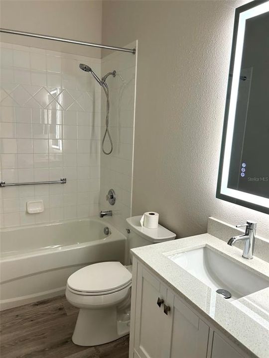 For Sale: $289,000 (2 beds, 2 baths, 1690 Square Feet)