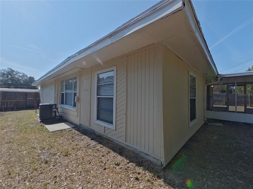 En Renta: $2,339 (4 camas, 2 baños, 1505 Pies cuadrados)