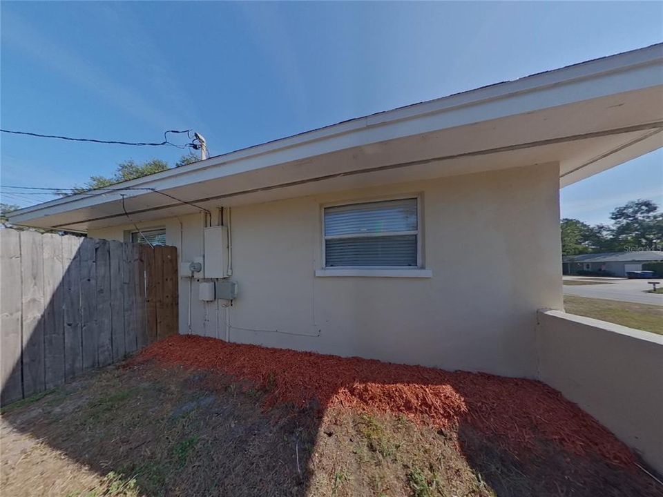 En Renta: $2,339 (4 camas, 2 baños, 1505 Pies cuadrados)