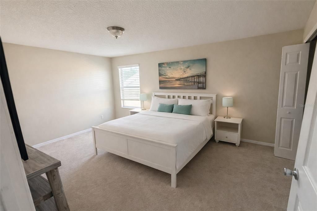 待售: $645,000 (6 贝兹, 5 浴室, 3181 平方英尺)