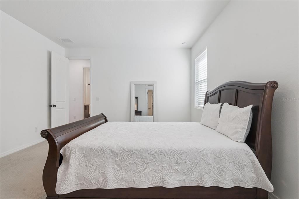 En Venta: $530,000 (4 camas, 3 baños, 1935 Pies cuadrados)