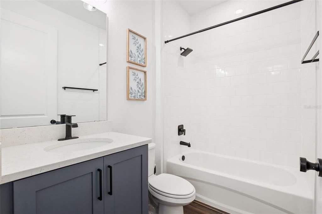 En Venta: $530,000 (4 camas, 3 baños, 1935 Pies cuadrados)