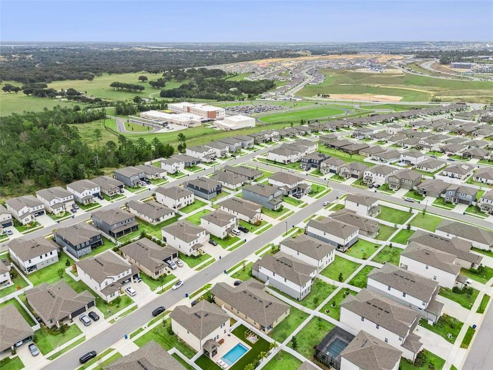 En Venta: $530,000 (4 camas, 3 baños, 1935 Pies cuadrados)