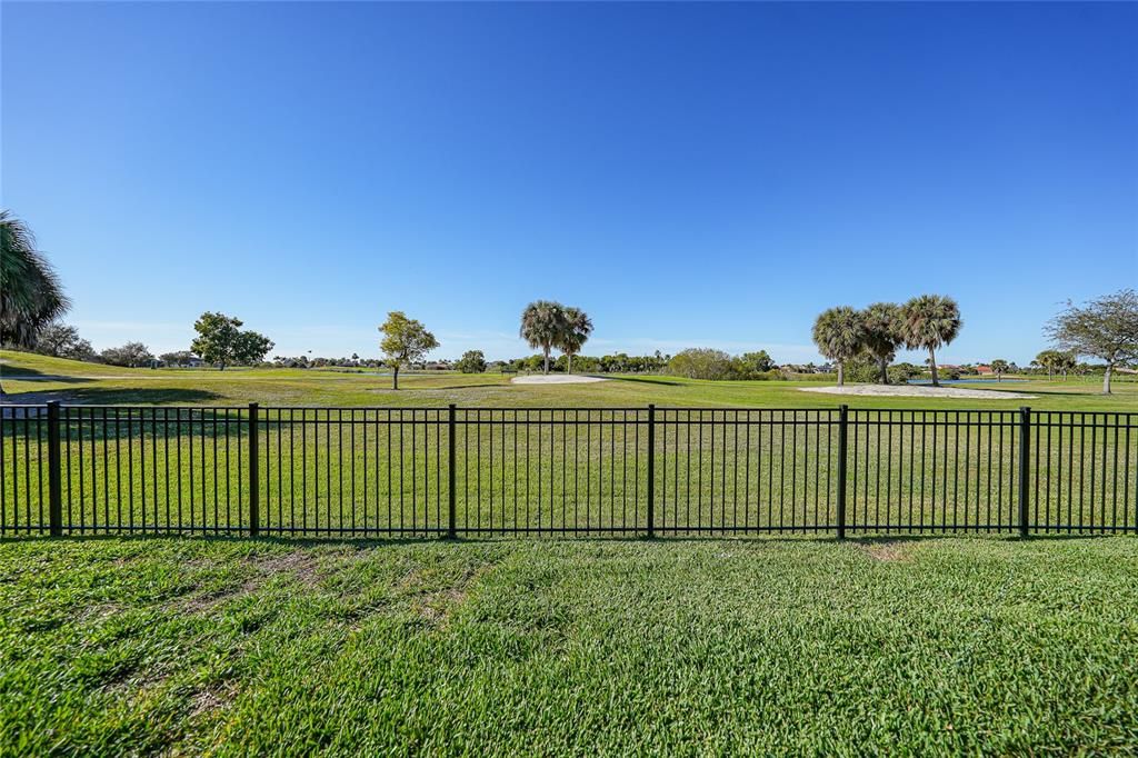 For Sale: $550,000 (3 beds, 2 baths, 2084 Square Feet)