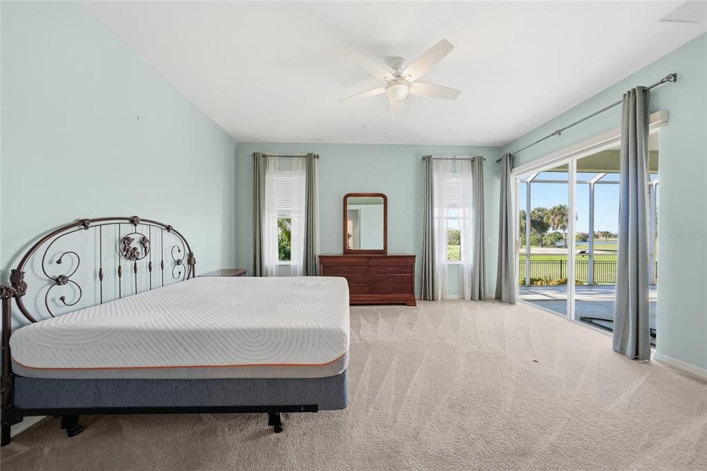 For Sale: $550,000 (3 beds, 2 baths, 2084 Square Feet)