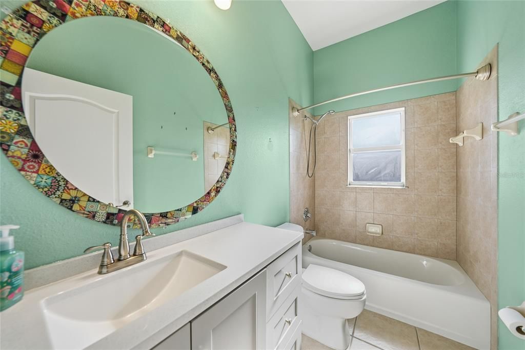 For Sale: $550,000 (3 beds, 2 baths, 2084 Square Feet)