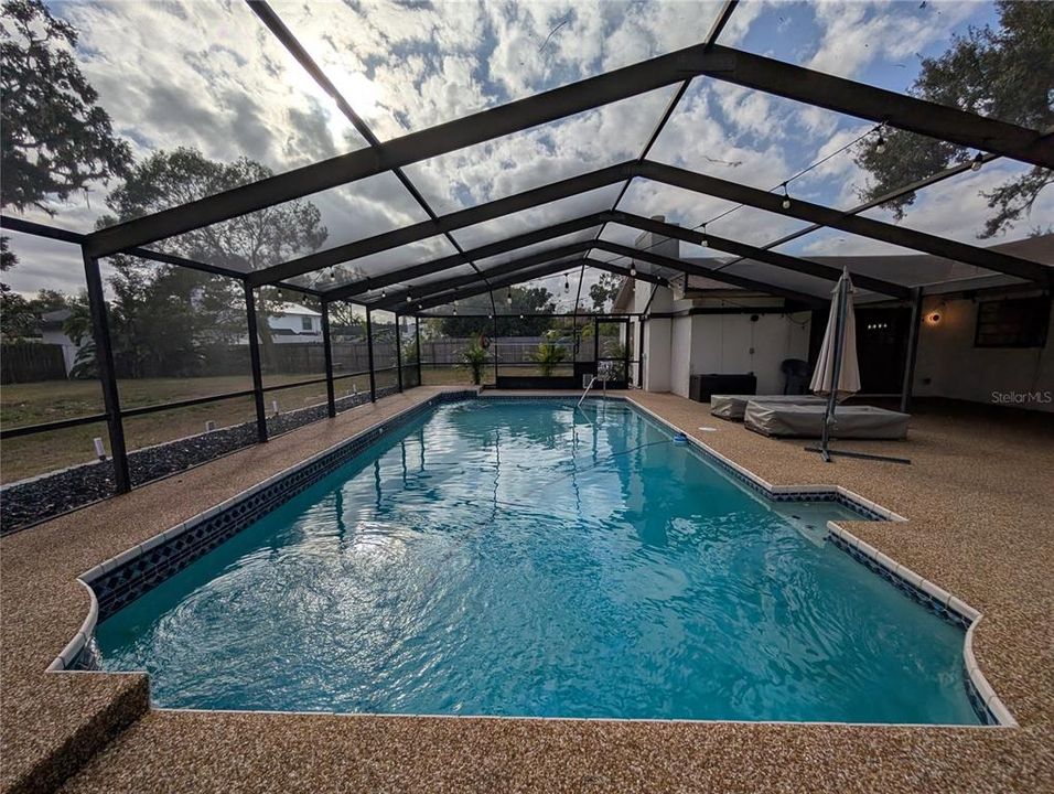 En Renta: $2,900 (4 camas, 2 baños, 2078 Pies cuadrados)