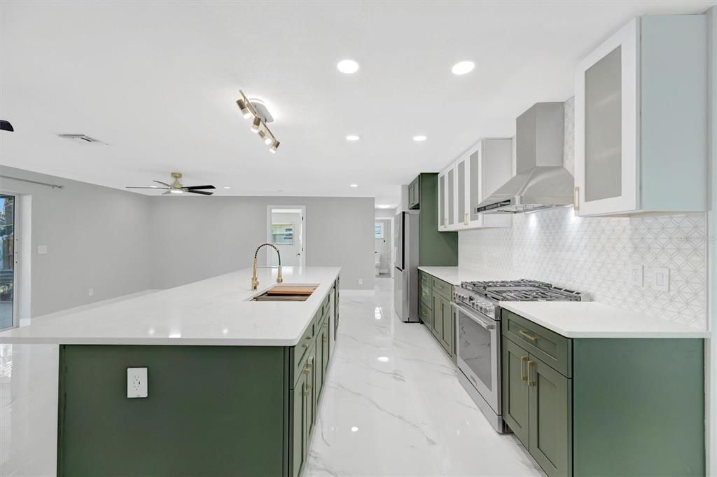 В аренду: $3,850 (4 спален, 2 ванн, 2246 Квадратных фут)