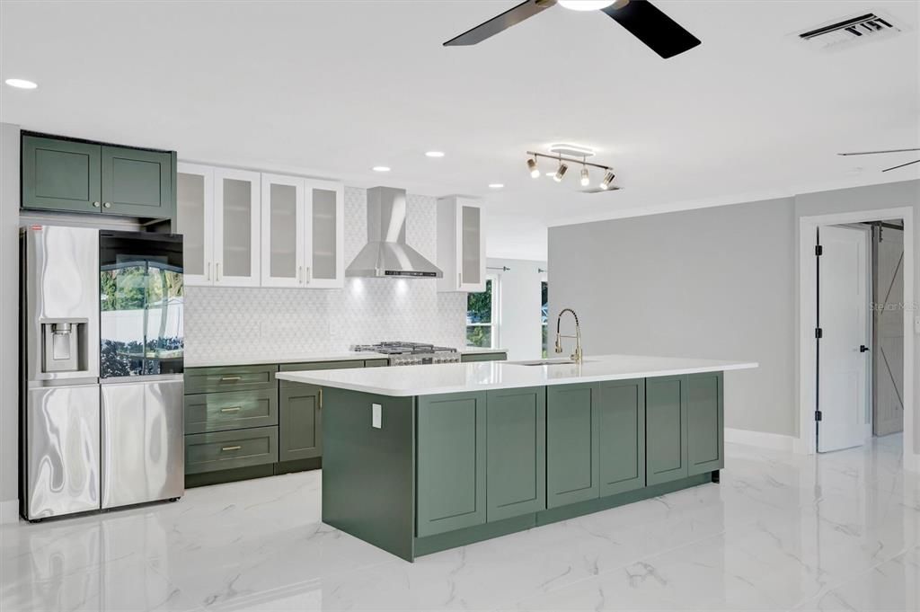 В аренду: $3,850 (4 спален, 2 ванн, 2246 Квадратных фут)