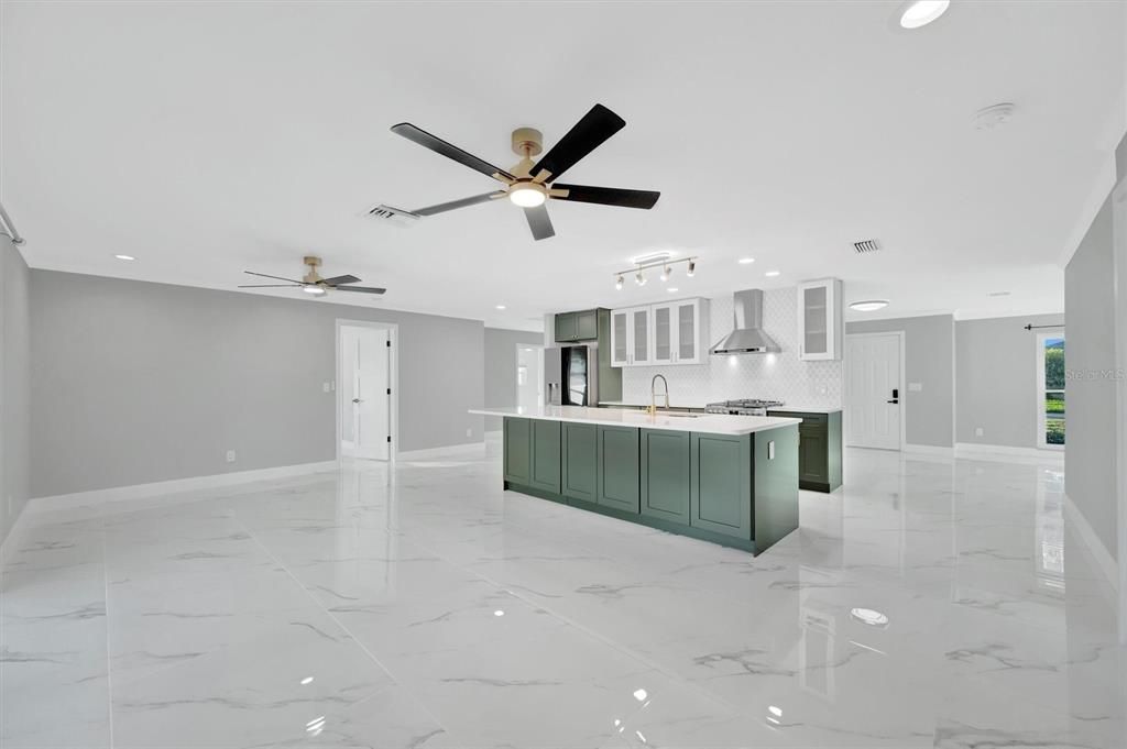 В аренду: $3,850 (4 спален, 2 ванн, 2246 Квадратных фут)