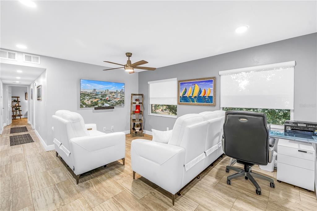 En Venta: $460,000 (2 camas, 1 baños, 709 Pies cuadrados)