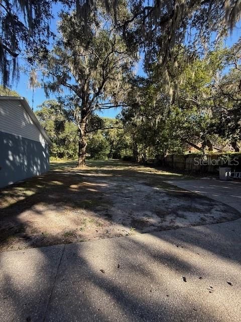 For Rent: $2,300 (3 beds, 2 baths, 1384 Square Feet)