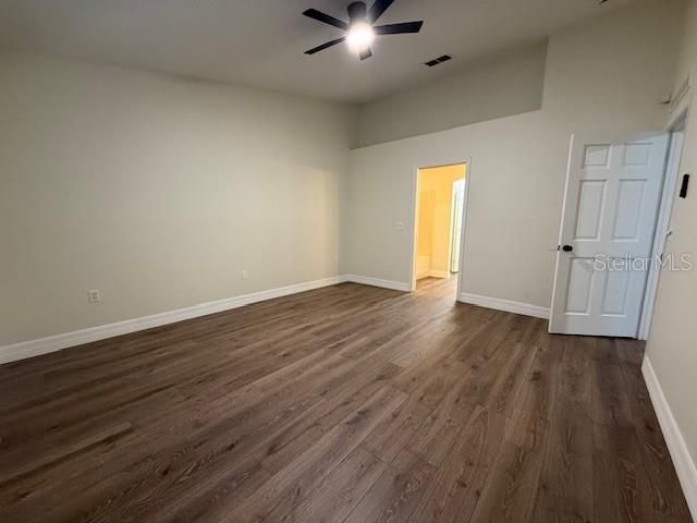 For Rent: $2,300 (3 beds, 2 baths, 1384 Square Feet)