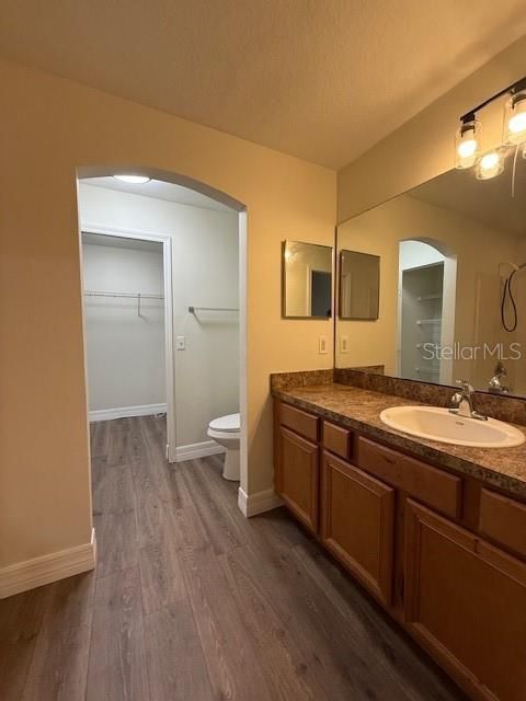 For Rent: $2,300 (3 beds, 2 baths, 1384 Square Feet)