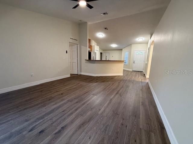 For Rent: $2,300 (3 beds, 2 baths, 1384 Square Feet)