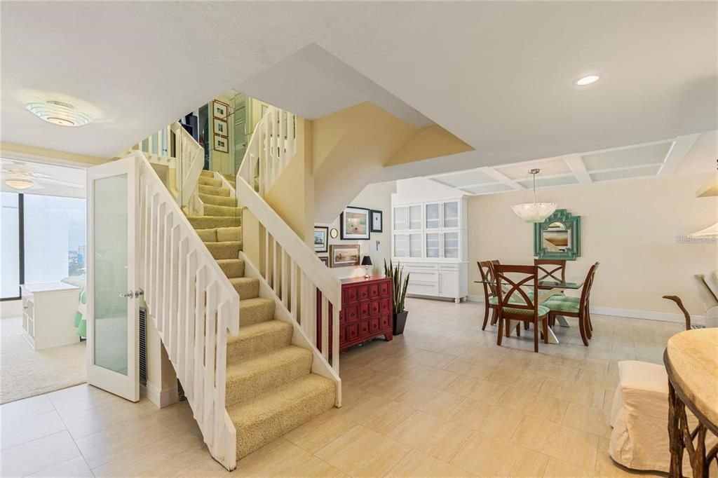 En Renta: $6,000 (3 camas, 2 baños, 2041 Pies cuadrados)