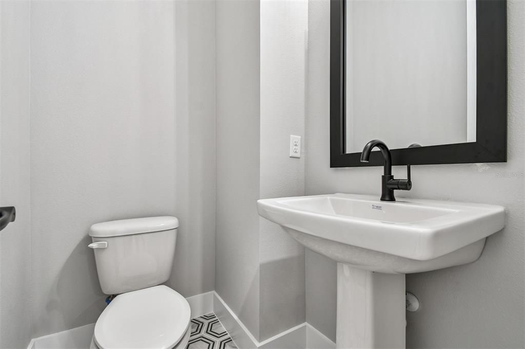 На продажу: $659,990 (3 спален, 3 ванн, 1952 Квадратных фут)