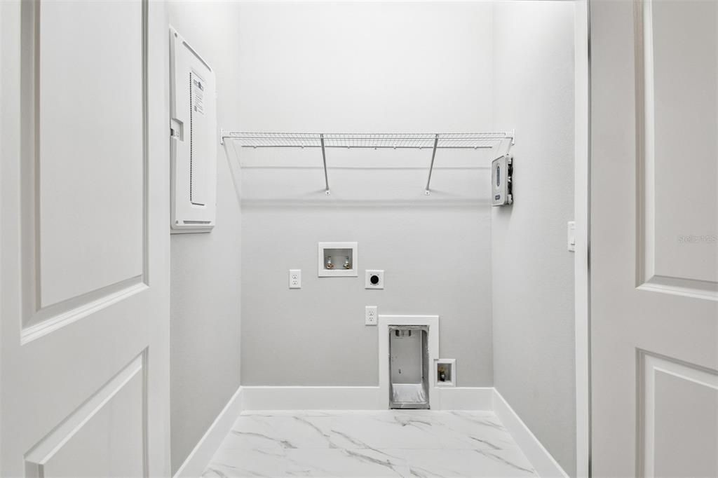 На продажу: $659,990 (3 спален, 3 ванн, 1952 Квадратных фут)