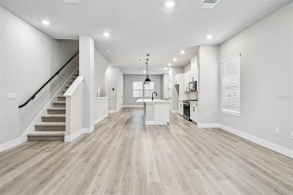 На продажу: $659,990 (3 спален, 3 ванн, 1952 Квадратных фут)