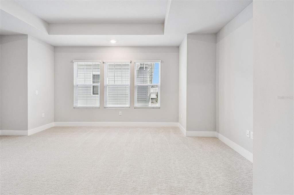 На продажу: $659,990 (3 спален, 3 ванн, 1952 Квадратных фут)