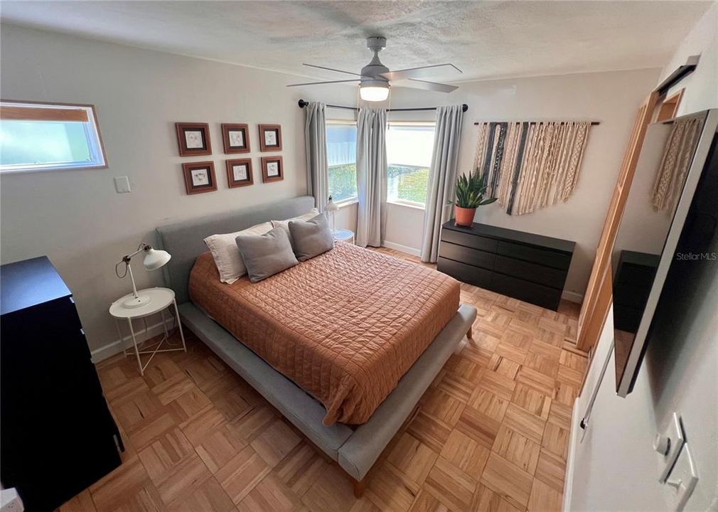 出租: $2,950 (2 贝兹, 2 浴室, 1428 平方英尺)