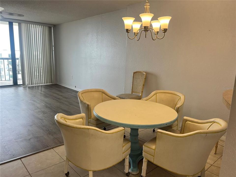 For Rent: $2,500 (2 beds, 2 baths, 1240 Square Feet)