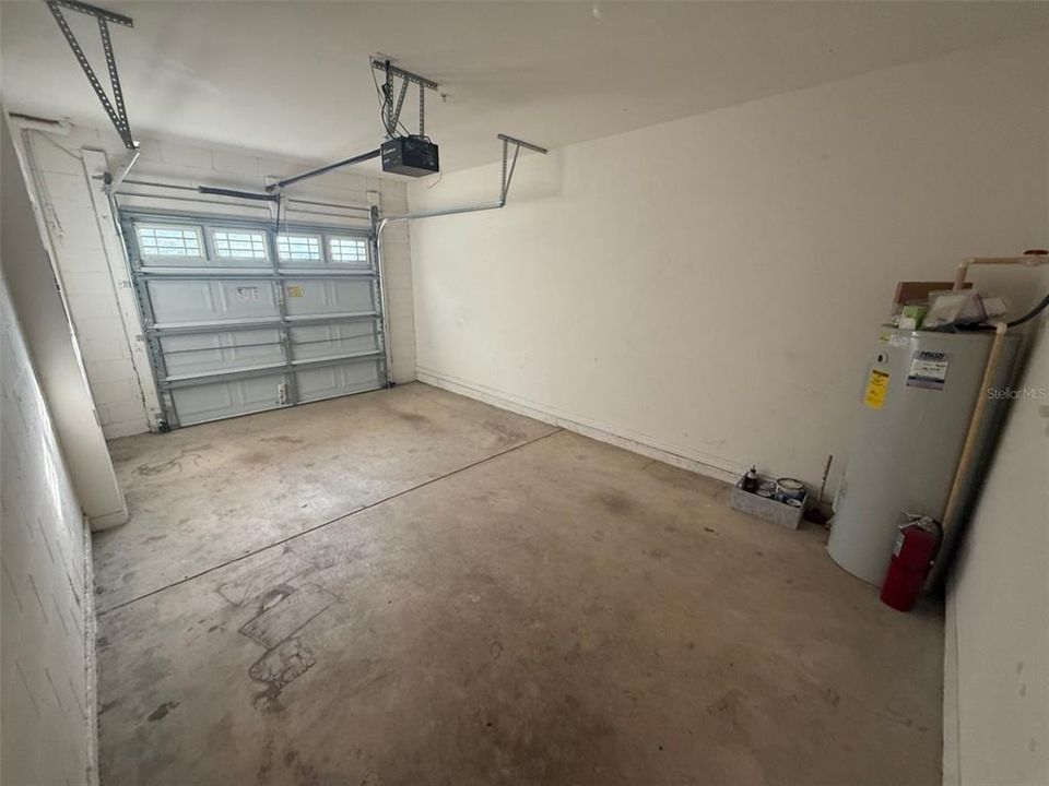 For Rent: $2,150 (3 beds, 2 baths, 1417 Square Feet)