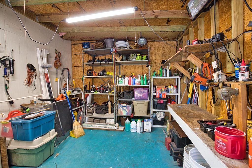 For Sale: $129,900 (2 beds, 2 baths, 672 Square Feet)