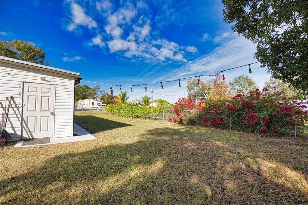 For Sale: $129,900 (2 beds, 2 baths, 672 Square Feet)