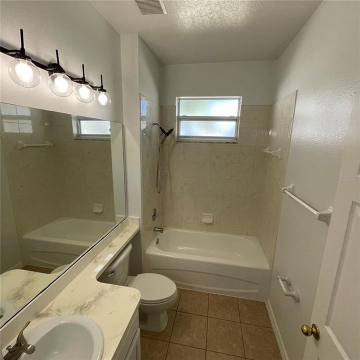 For Rent: $2,750 (3 beds, 2 baths, 1812 Square Feet)