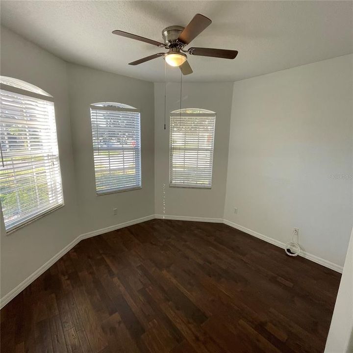 For Rent: $2,750 (3 beds, 2 baths, 1812 Square Feet)