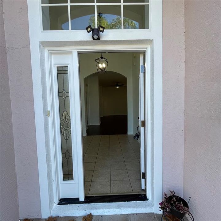 For Rent: $2,750 (3 beds, 2 baths, 1812 Square Feet)