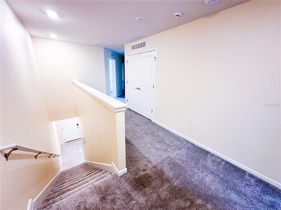 For Rent: $2,690 (3 beds, 2 baths, 1907 Square Feet)